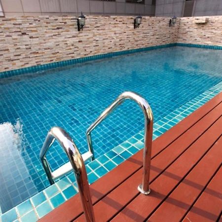 Rongratana Executive Residence Bangkok Luaran gambar
