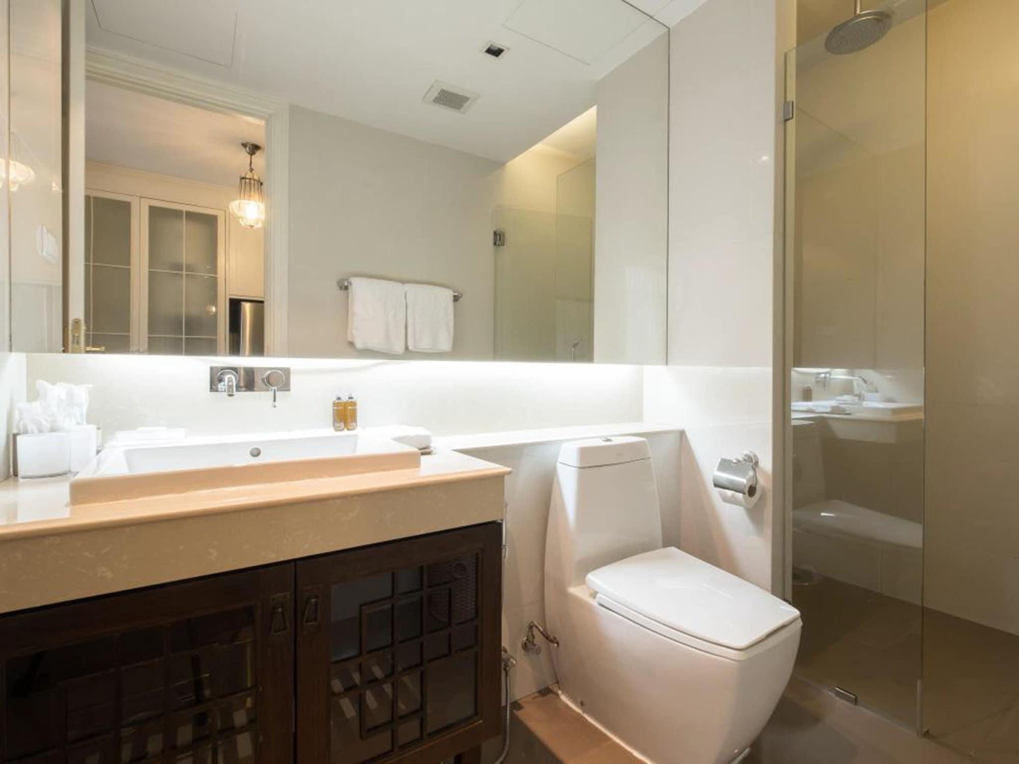 Rongratana Executive Residence Bangkok Luaran gambar