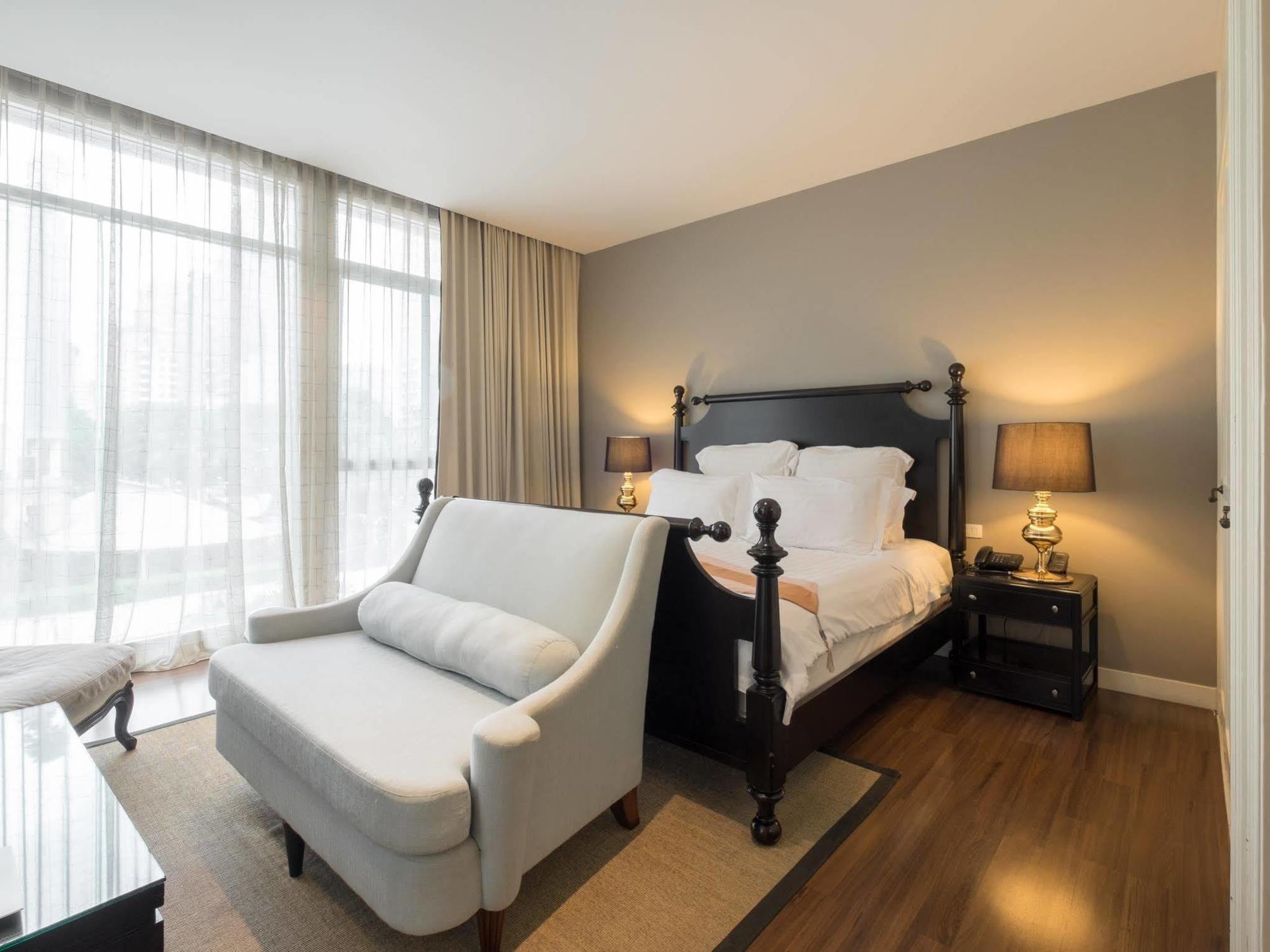 Rongratana Executive Residence Bangkok Luaran gambar